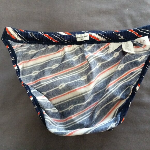 VINTAGE PIERRE CARDIN, SWIM BRIEF, NAVY STRIPES, SIZE "L" (32"-34") (Pre-owned) - Picture 7 of 8